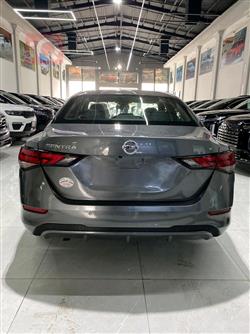 نيسان سنترا